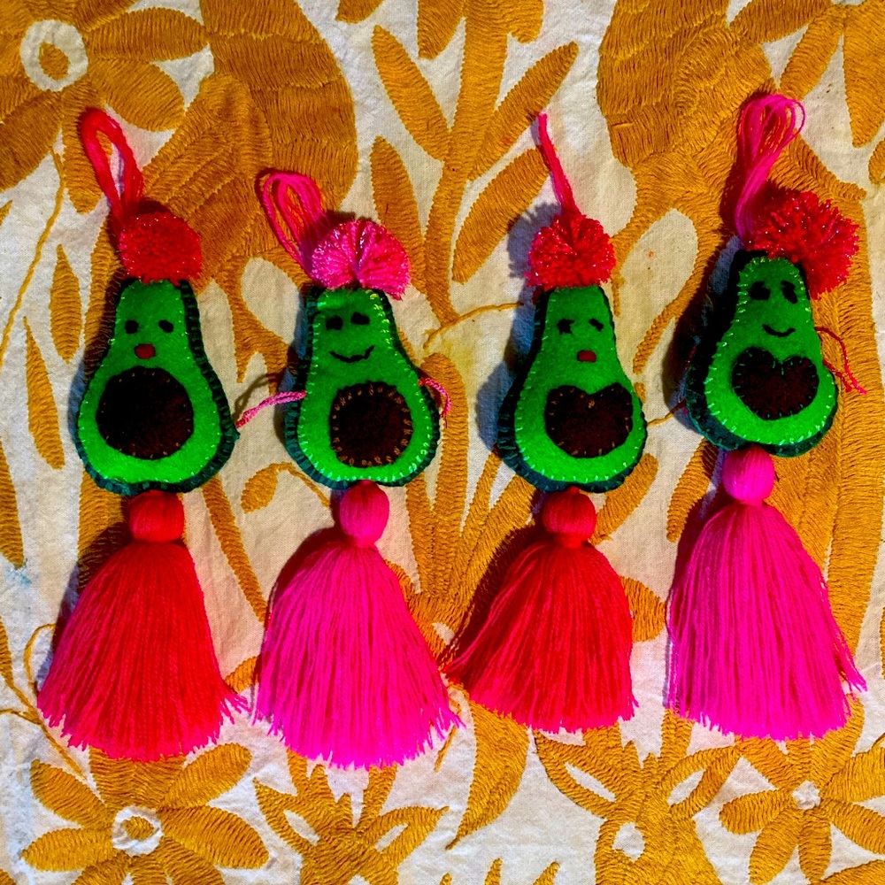 1 peace key chain hand made avocado